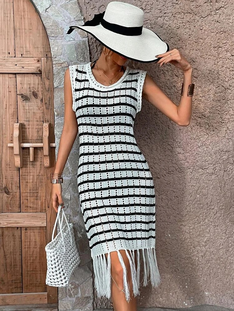 Kadın Kolsuz V Yaka Eteği Püsküllü çizgi Desen Triko Elbise - Görsel 3