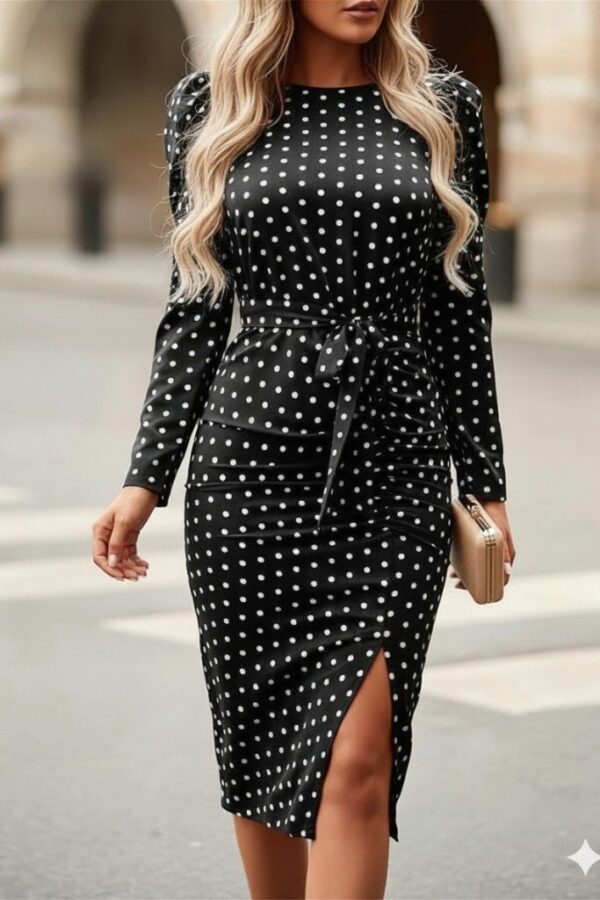 Kadın Uzun Kollu Yuvarlak Yaka Belden Kuşaklı önden Yırtmaçlı örme Krep Elbise