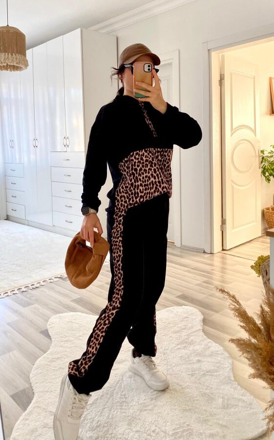 Kadın Uzun Kollu Leopar Detay Sweat Ve Yanı Leopar şerit Detay Pantolon Ikili Takım