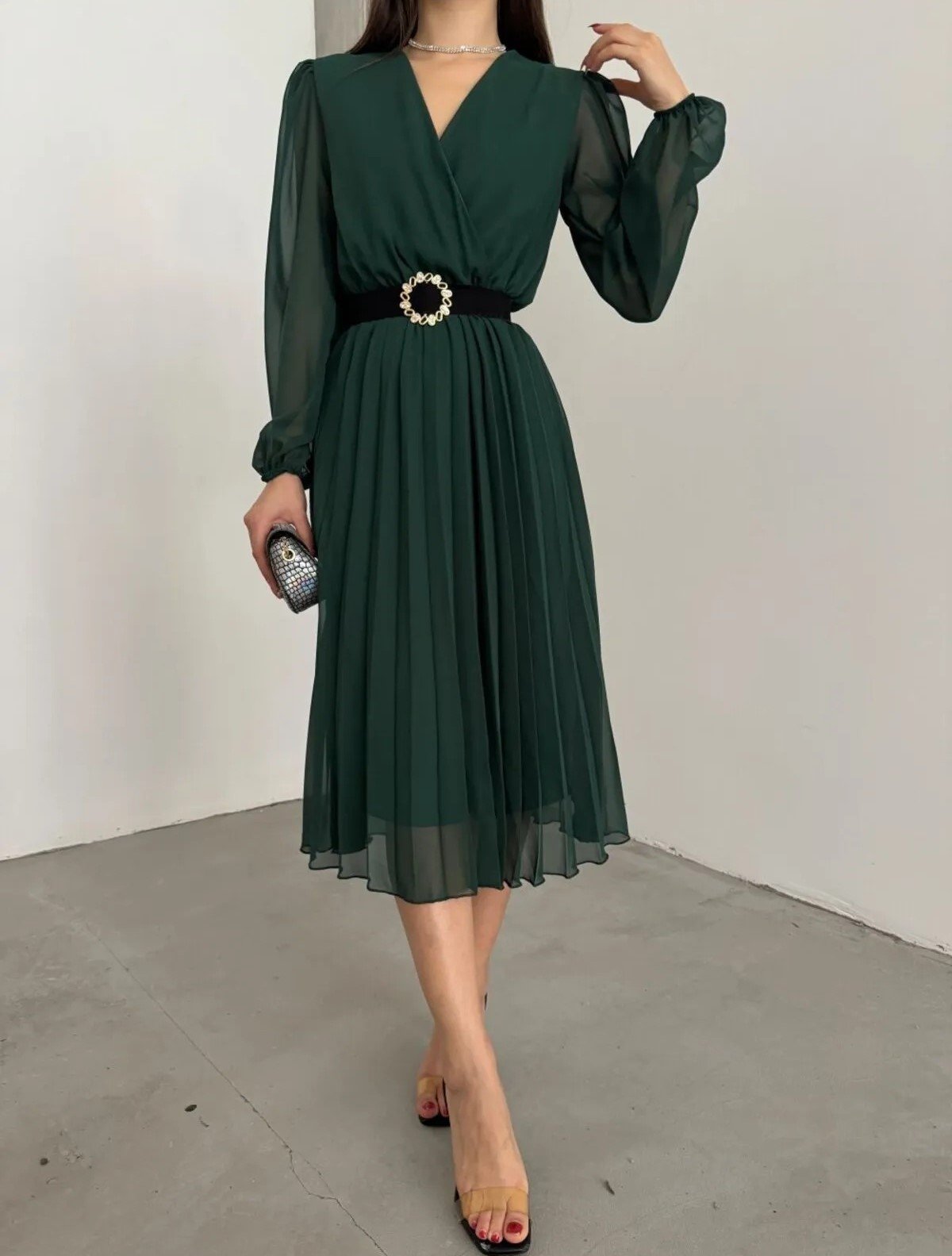 Kadın şifon Kumaş Astalı Kloş Kesim Kruvaze Yaka Midi Boy Elbise - Görsel 10