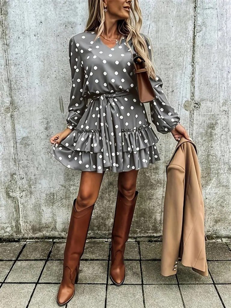 Kadın Uzun Kollu V Yakalı Belden Kuşaklı Puantiyeli Mini Modal Elbise - Görsel 13
