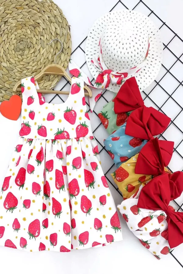 9-12-18-24 Ay Hasır Şapkalı Çilek Desenli Askılı 2li Kız Bebek Elbisesi Sarı