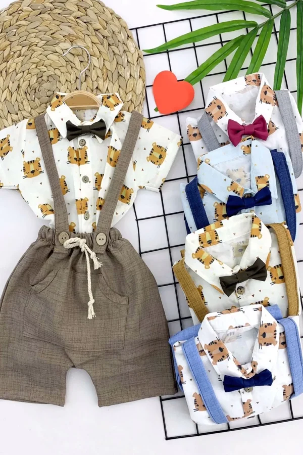 9-12-18-24 Ay Pamuk Keten Aslan Desenli Papyonlu 2li Erkek Bebek Salopet Takımı