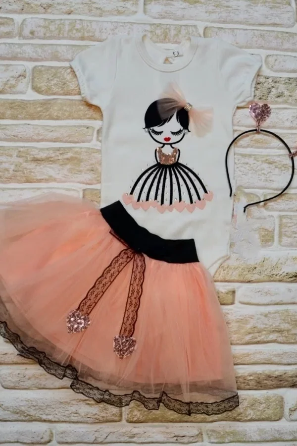 9-12-18 Ay Kalp Kız Nakışlı Taçlı Kısa Kollu Tütü Etek 3lü Kız Bebek Takımı Pudra