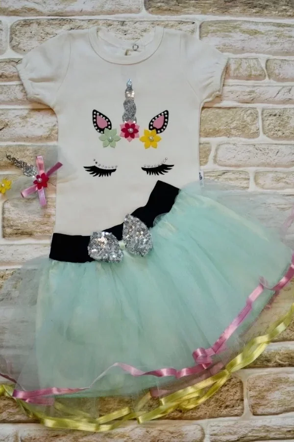 9-12-18 Ay Payetli Pony Nakışlı Tokalı Kısa Kollu Tütü Etek 3lü Kız Bebek Takımı