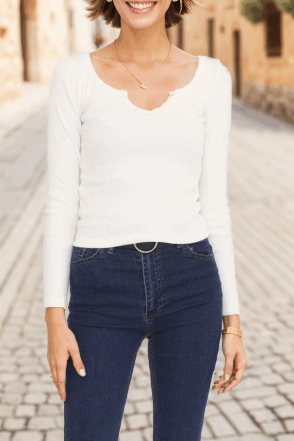 V Yaka Dekolteli Body Ekru