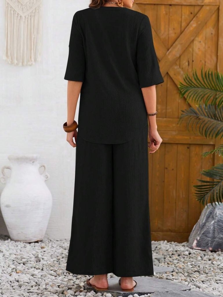 Kadın Kısa Kollu V Hakim Yaka Düğmeli Bürümcük Bluz Ve Pantolon Ikili Takım - Görsel 3