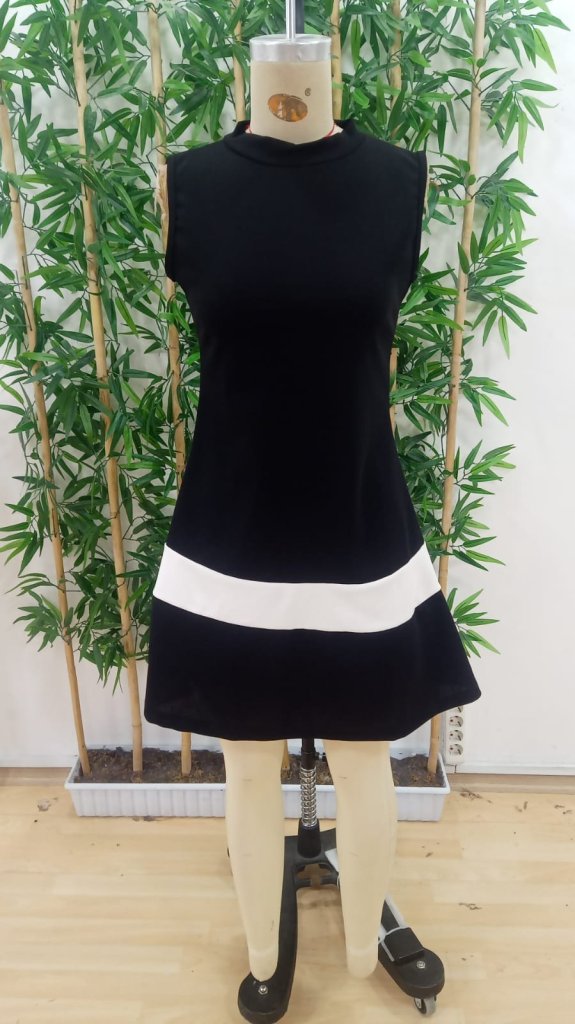 Kadın Sıfır Kol Yarı Balıkçı Yaka şerit Detaylı Ithal Krep Elbise - Görsel 10