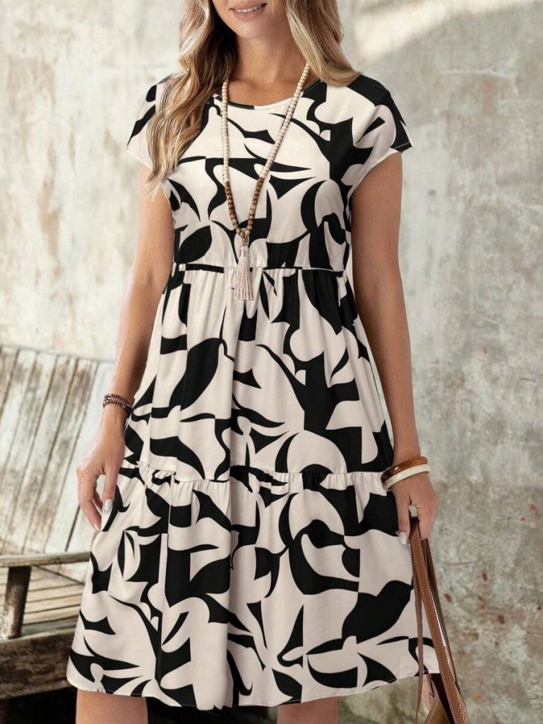 Kadın Kısa Kollu Bisiklet Yaka Desenli Fırfırlı Süprem Elbise - Görsel 2