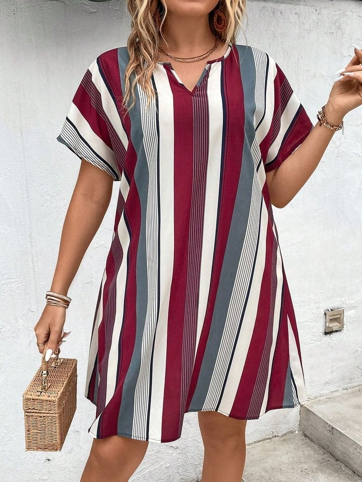 Kadın Kısa Kollu V Yakalı çizgi Baskılı Süprem Elbise - Görsel 7