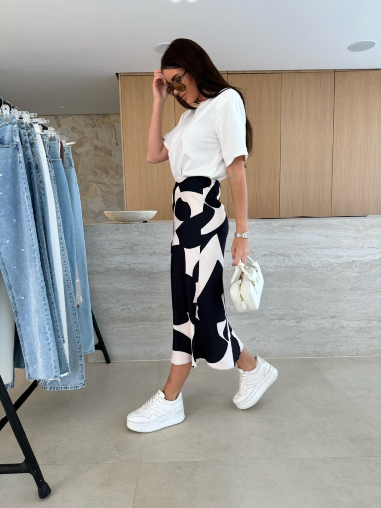 Kadın Kısa Kollu Bisiklet Yaka Viskon Bluz Ve Desenli Süprem Etek Ikili Takım - Görsel 10