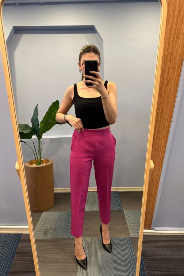 Bel Lasti̇kli̇ Düğmeli̇ Pantolon