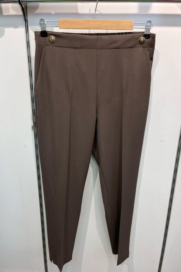 Dekorati̇f Düğmeli̇ Arka Bel Lasti̇kli̇ Pantolon