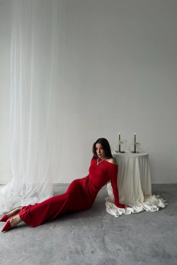 Kayık Yaka Uzun Kurdele Elbise