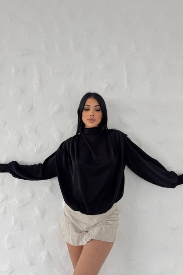 Vatkalı Dökümlü Bluz