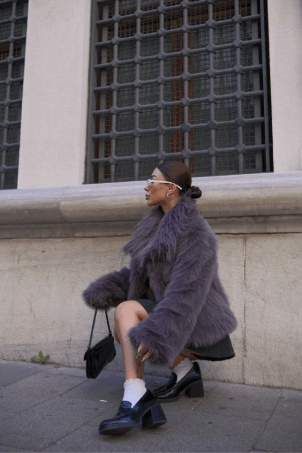 Salaş Sakallı Yumuşak Dokulu Yakalı Cepli Suni Kürk - Füme