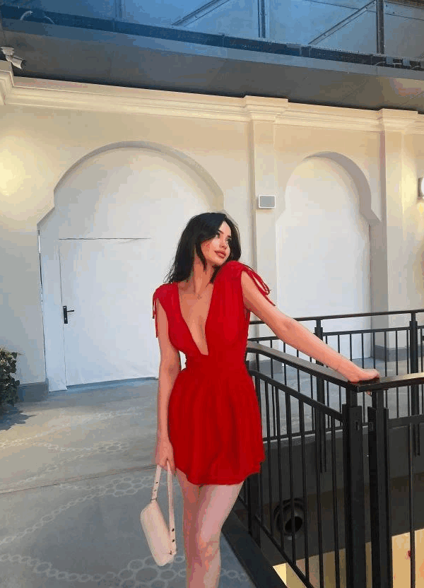 Omuzu Ip Askılı Şortlu Elbise - Kırmızı