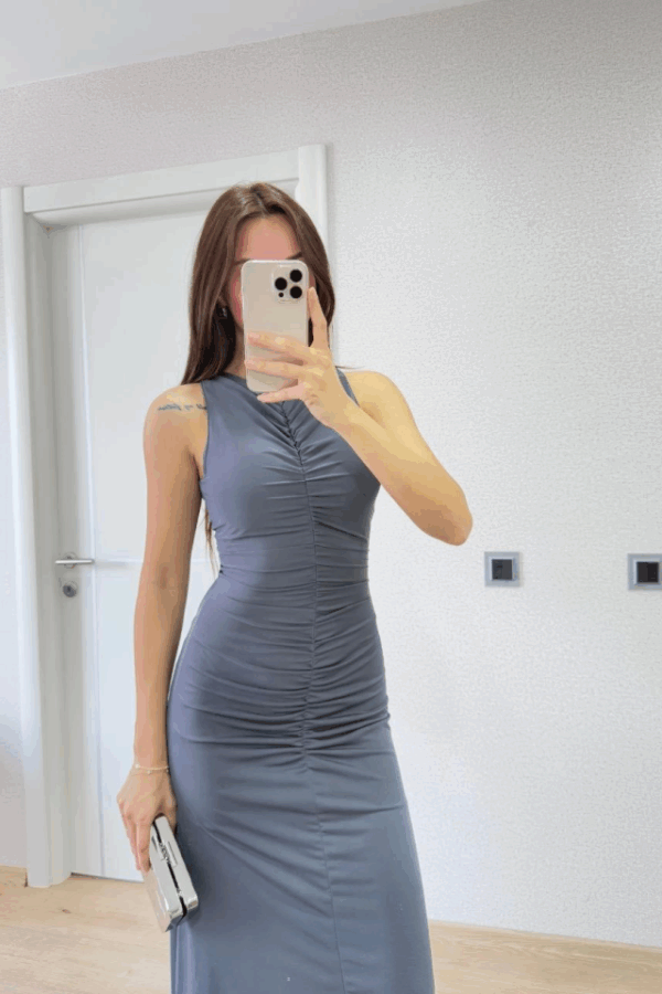 Yırtmaç Detaylı Kolsuz Elbise - Füme