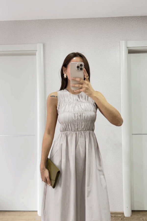 Kolsuz Göğüs Lastıklı Uzun Elbise - Gri