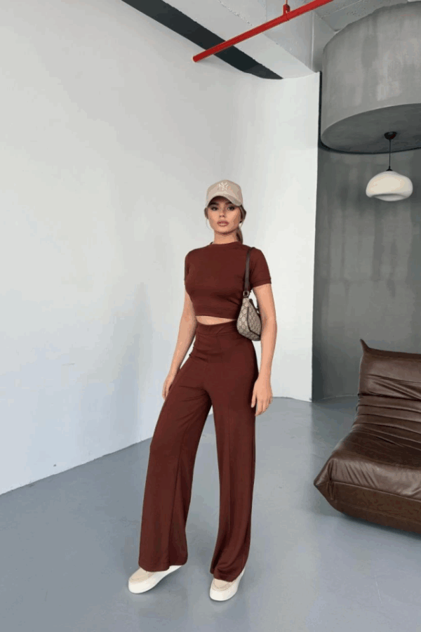 Osy Modal Yumuşak Dokulu Kumaş Kısa Kollu Crop Rahat Pantalon Ikili Takım - Kahverengi