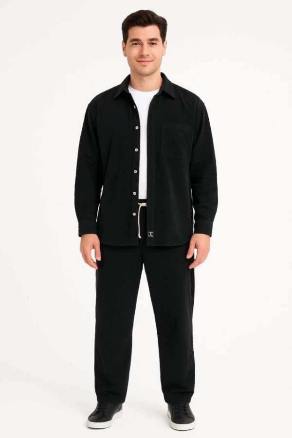 Erkek Kadife Oversize Takım – Gömlek Ve Pantolon İkili Set Füme Corduroy Şıklığı, Rahat Ve Zarif Duruş Yumuşak Dokulu Kadife Kumaş, Düğmeli Gömlek Üst Ve Lastikli Pantolon Alt Parça Ile Gün Boyu Konfor- Siyah
