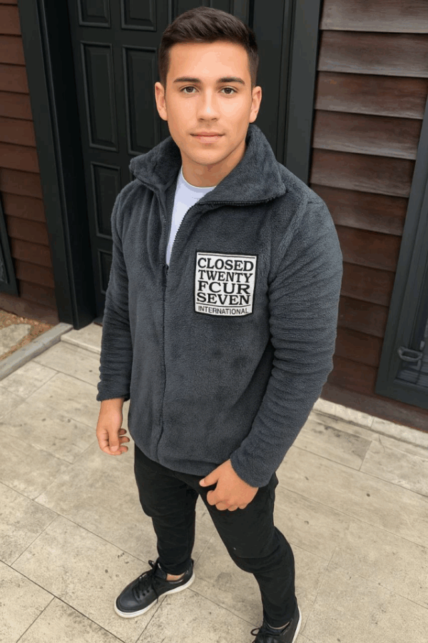 Erkek Polar Fermuarlı Sweatshirt – Kapüşonsuz, Cepli, Yumuşak Dokulu, Oversize Rahat Kalıp, Kışlık Sıcak Tutan Fermuarlı Üst - Füme
