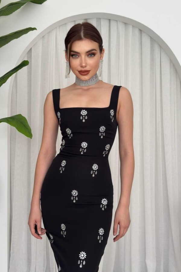 Ners Taş Detaylı Elbise