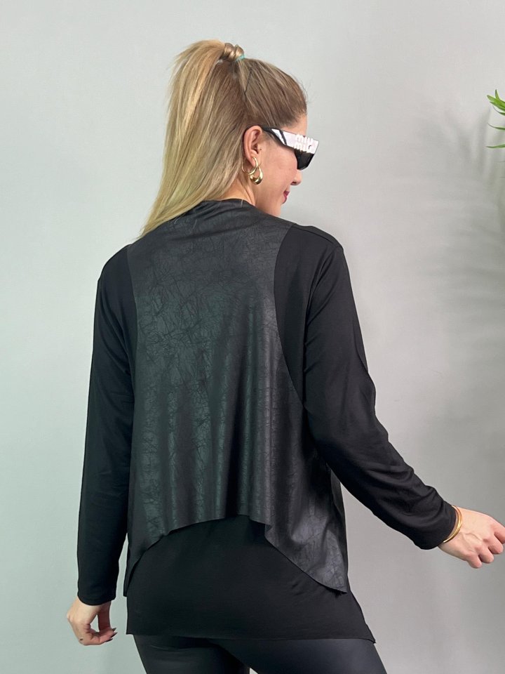 Kadın Uzun Kol Asimetrik Kesim Viskon Bluz Ve çatlak Deri Görünümlü Fermuar Detaylı Yelek Ikili Takım - Görsel 8