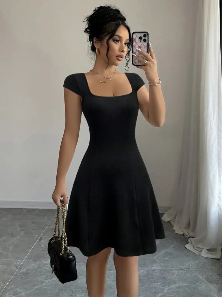 Kadın Kısa Kollu Geometrik Yakalı Janjan Krep Elbise - Görsel 3