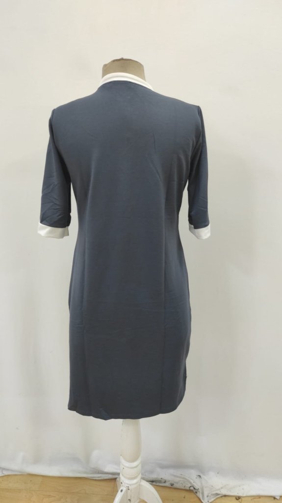 Kadın Kısa Kollu Yakadan Fermuarlı Cepli Yandan Yırtmaçlı Viskon Elbise - Görsel 8