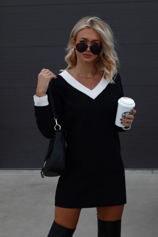 Kadın Uzun Kollu V Yakalı Kısa Triko Elbise