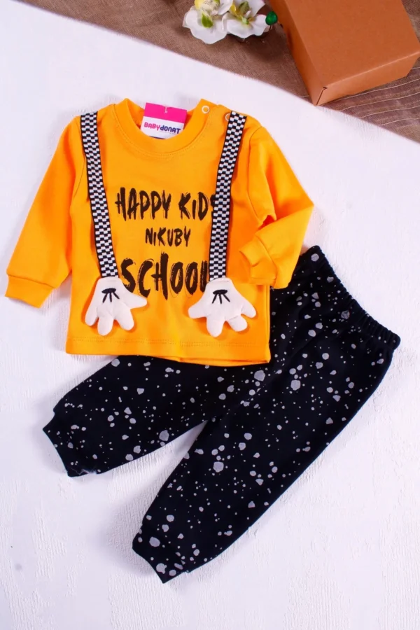 Askı Detaylı El Figürlü 2'li Erkek Bebek Takımı