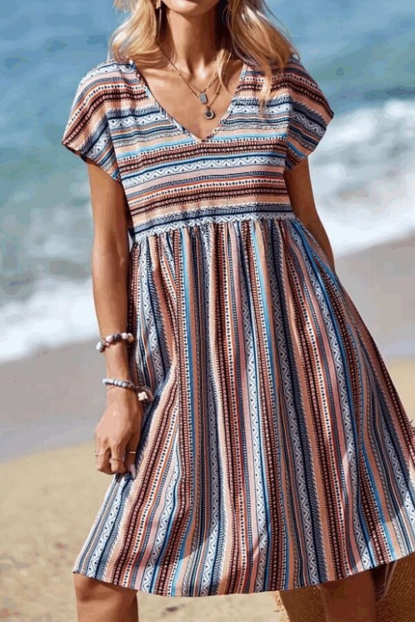 Kadın Kısa Kollu V Yakalı Pile Detay Keten Elbise