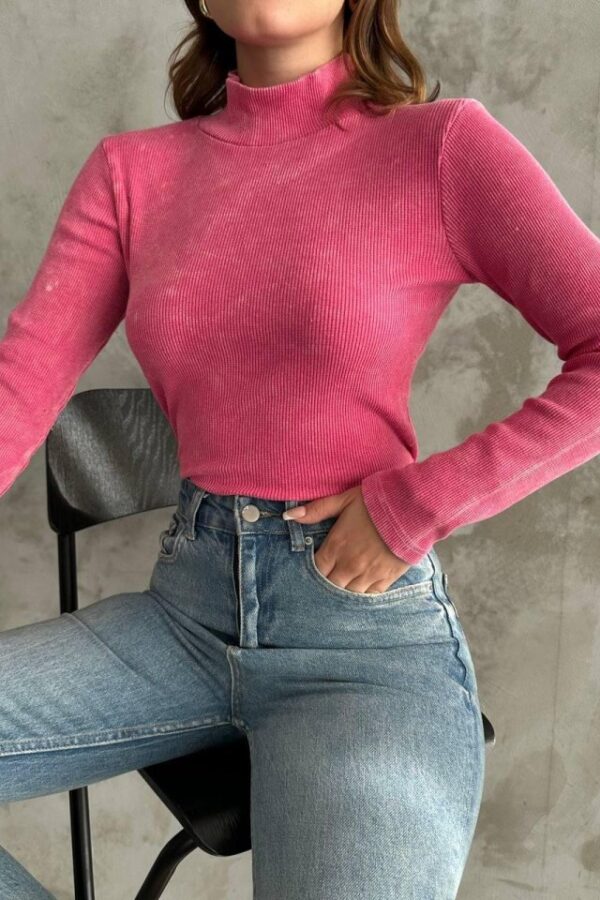 Kadın Uzun Kollu Boğazlı Yaka Asit Yıkamalı Kaşkorse Kumaş Kazak