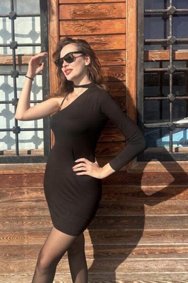 Kadın Uzun Kollu Tek Omuz Ve Kol Açık Detay Viskon Mini Boy Elbise