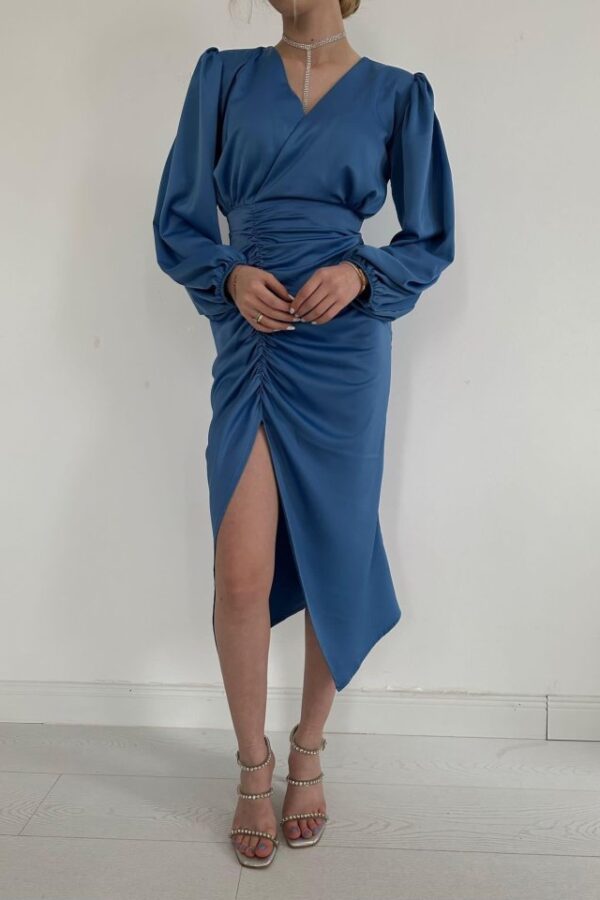 Zümrüt V Yaka Saten Elbise