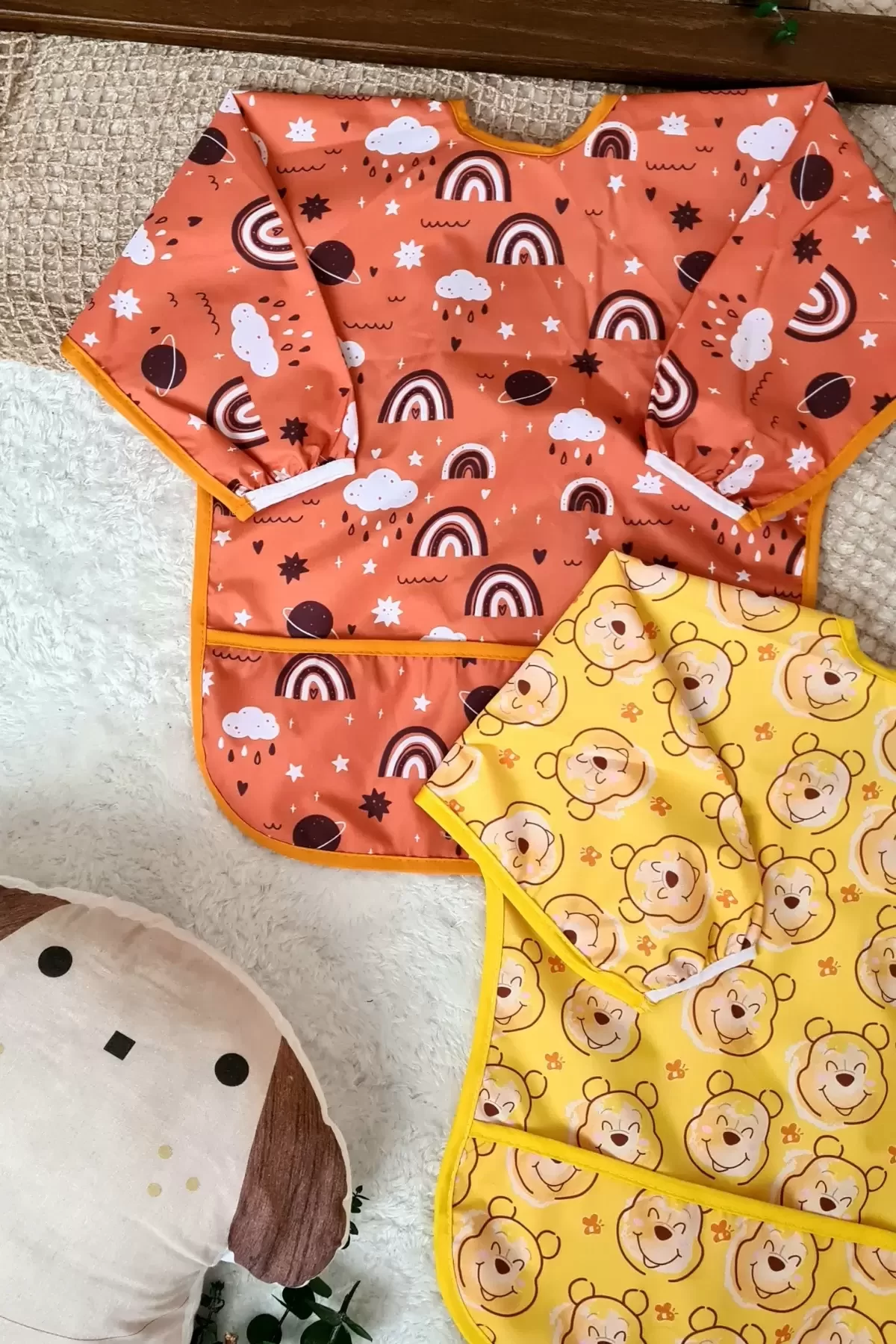 Bear Ve Rainbow Desenli 2'li Paket Sıvı Geçirmez Unisex Aktivite Ve Mama Önlüğü 6-24 Ay - Görsel 2
