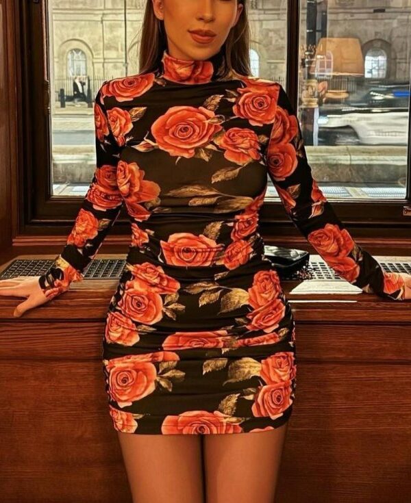 Kadın Balıkçı Yaka Gül Baskılı Fırsat ürün Mini Elbise