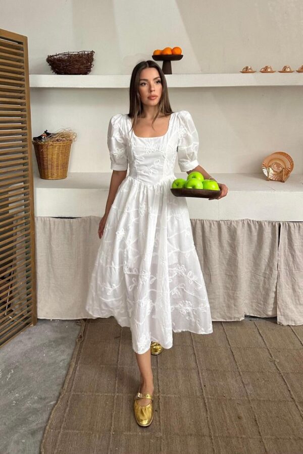 Bej Balon Kollu Brode Elbise