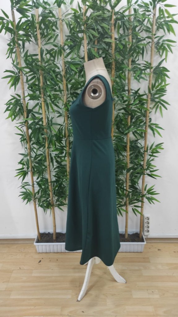 Kadın Askılı Kare Yakalı Midi Ithal Krep Elbise - Görsel 24