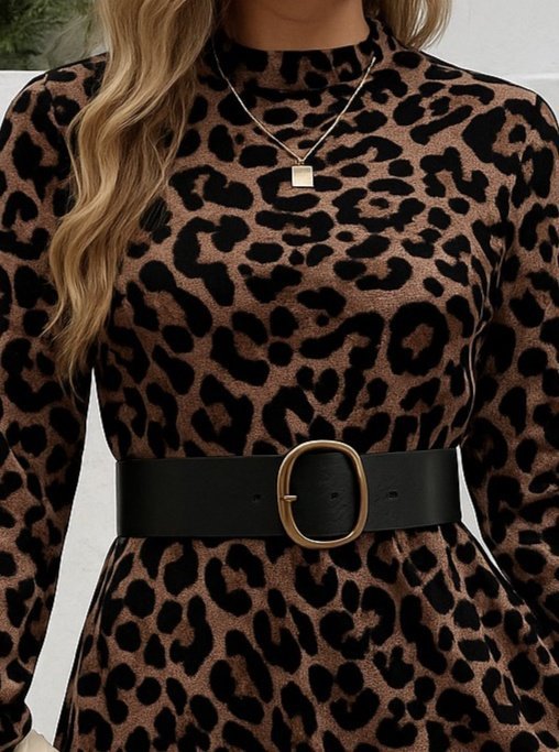 Kadın Uzun Kollu Yarı Balıkçı Yaka Leopar Desenli Kadife Elbise - Görsel 2