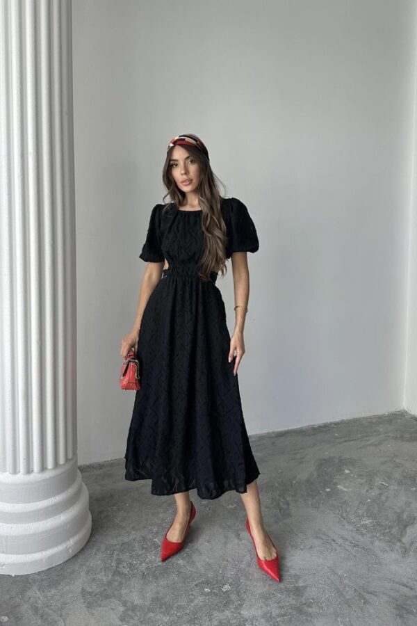 Siyah Balon Kol Kuşaklı Elbise