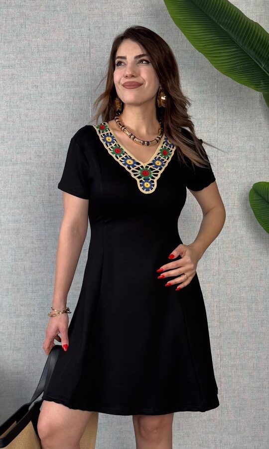 Kadın Penye Kumaş Çiçek Desenli Nakışlı Elbise