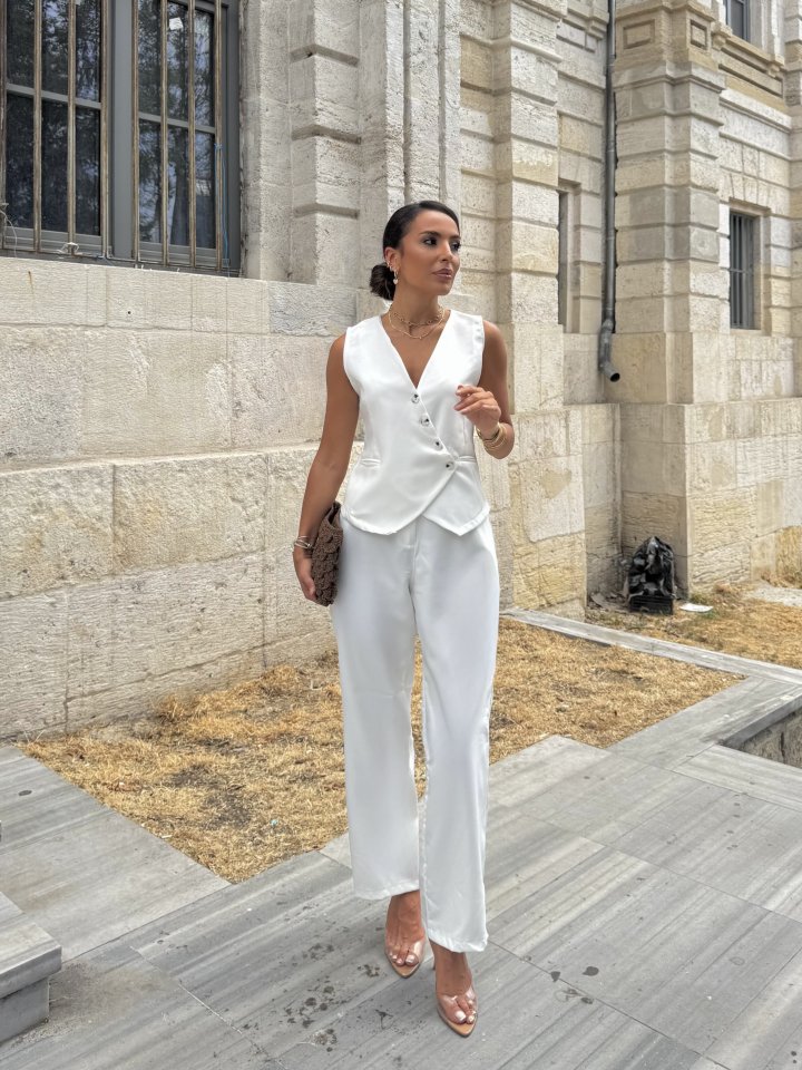 Kadın Sıfır Kollu çapraz V Yakalı önden Düğmeli Atlas Yelek Ve Pantolon Ikili Takım - Görsel 9