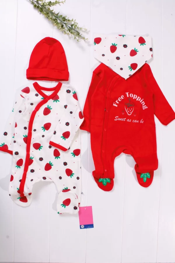 Çilek Desenli Kız Bebek 4'lü Tulum Seti