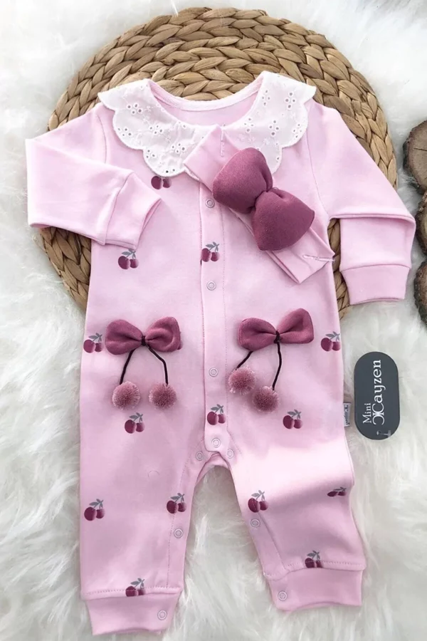 Çilek Nakışlı % 100 Pamuk Kız Bebek Tulumu