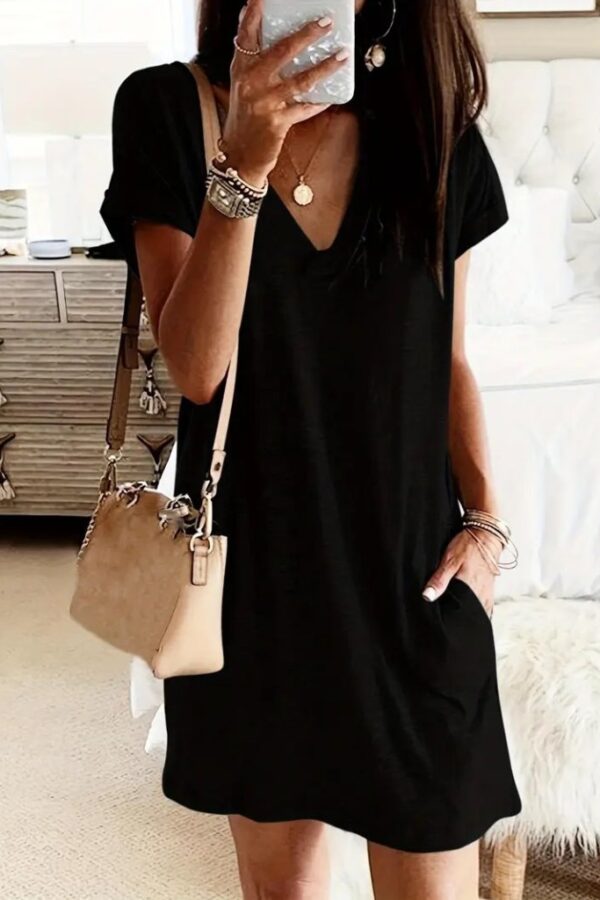 Kadın Kısa Kollu V Yakalı Cepli Kısa Viskon Elbise