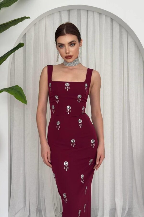 Ners Taş Detaylı Elbise