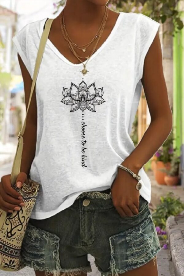 Kadın Kısa Kollu V Yaka önü Desenli Salaş Viskon Bluz