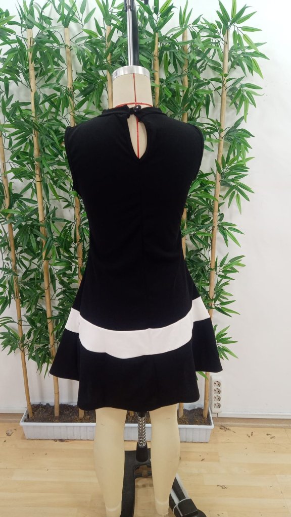 Kadın Sıfır Kol Yarı Balıkçı Yaka şerit Detaylı Ithal Krep Elbise - Görsel 13